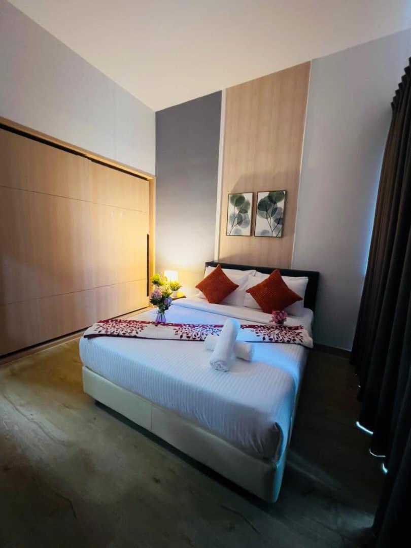 Pangsapuri Bedroom With Living Room, The Colony Kuala Lumpur